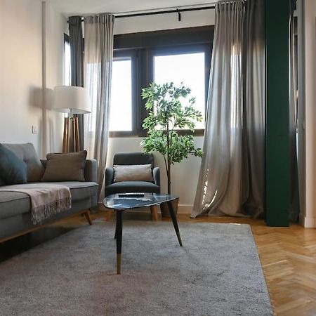 For You Rentals Apartamento Temporal Centrico De Dos Dormitorios Sil2 Madrid Luaran gambar