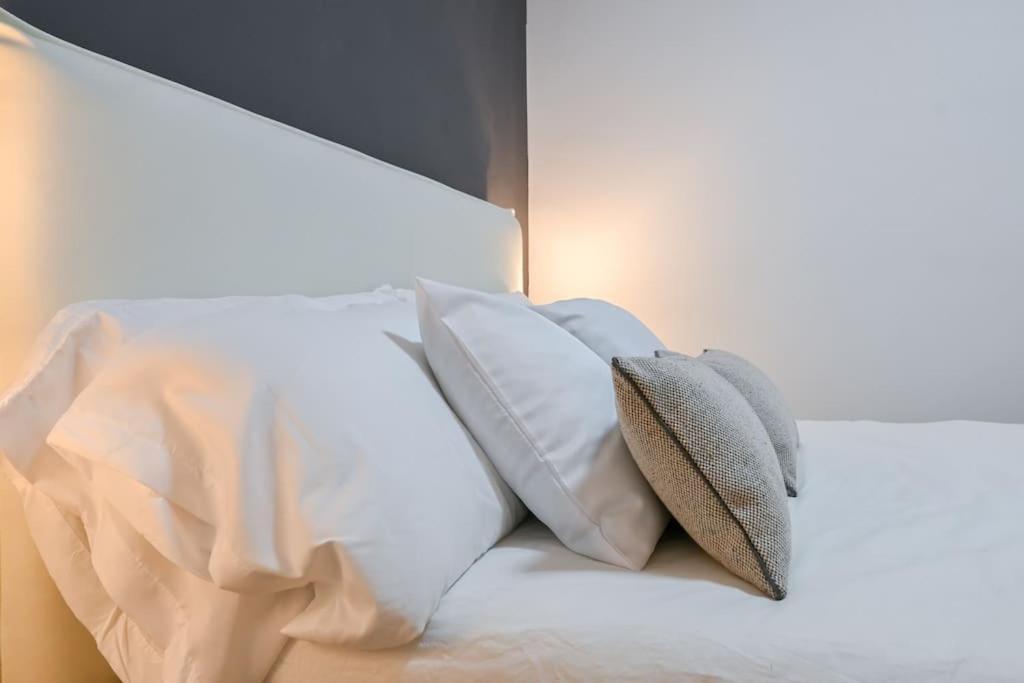 For You Rentals Apartamento Temporal Centrico De Dos Dormitorios Sil2 Madrid Luaran gambar